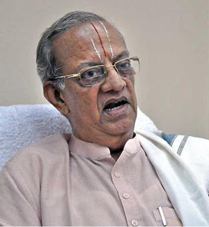 BJP to set uplans ’raitha praharis’ to help farmers BJP,  Bharatiya Janata Party, Kisan Morcha state unit members Udupi have decided to set up ’raitha praharis’ system at every village-level, to get closer to farmers and help redress their grievances.   Announcing this, state vice-president of the Morcha and former MLC Shanthaveerappa Gowda said, "The ’raitha praharis’ will act as links between the Morcha and the farmers by bringing the problems faced by the agrarian community at ground-level to state executive of the party."  The concept that was introduced when former MLA Araga Jnanedra was heading the Morcha could not be realised in truth, said Gowda, adding, "The Morcha has, in every district, already nominated two farmers each to the state executive for effective functioning of the Morcha."  Praising PM Narendra Modi and crediting him for introducing 45 programmes in the last two years of his rule, Gowda blamed the state government for not coming to the rescue of paddy growers. He also suggested that the government should adopt the Kerala model, where paddy growers are encouraged with subsidy.  Accusing the state of practising step-motherly attitude, Gowda said that, while the coconut growers in many parts of the state continue to incur losses due to price crash, the growers in Udupi district are getting minimum support price. "In Tumakuru, although most of the farmers depend on copra, they are also deprived of minimum support price. Arecanut needs minimum support price of at least Rs 40,000 per quintal," he demanded.  Gowda said, the state Morcha has also thanked the prime minister for introducing many farmers welfare programmes like Pradhan Mantri Phasal Bima Yojana and soil health card to start with. 
